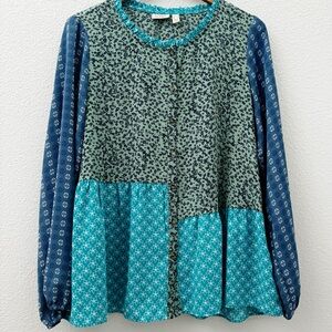 LOGO Lori Goldstein button front printer blouse with ruffles size medium